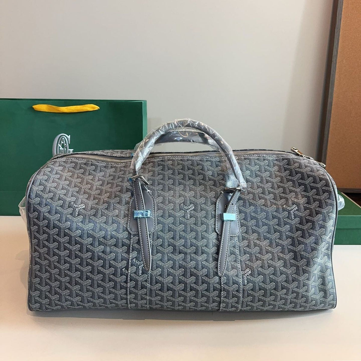 GYD duffle bag